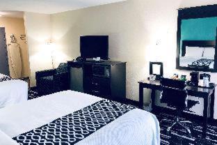 Days Inn By Wyndham Oklahoma City Bricktown Room photo